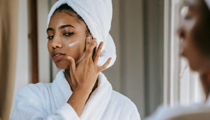 5-rekomendasi-sunscreen-dengan-tone-up-untuk-kulit-cerah