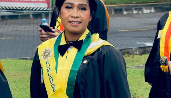 sempat-cuti-melahirkan,-merlins-waromi-tetap-jadi-lulusan-tercepat-dokter-spesialis-ugm