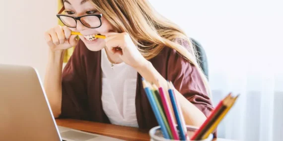 9 Derita Profesi Sales, Sosok yang Katanya Bermental Baja padahal Semua Terjadi karena Terpaksa