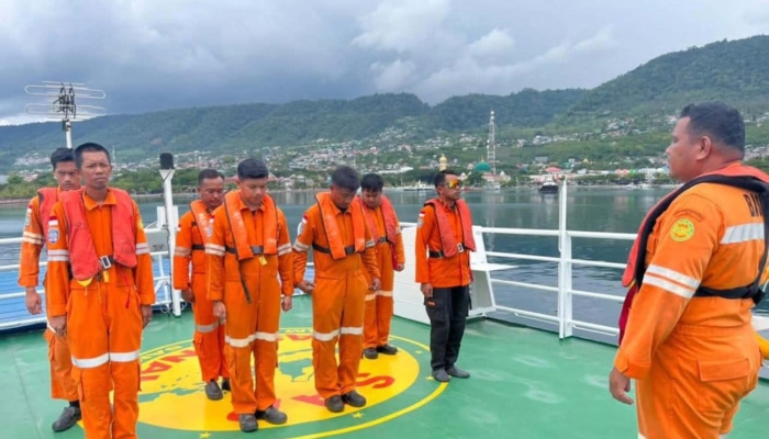 basarnas-cari-27-abk-kapal-nazila-05-yang-tenggelam-di-malut
