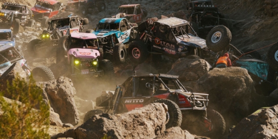 'Senjata, Bir, Payudara, Kebebasan': Dalam Balapan Off-Road Terberat di Dunia