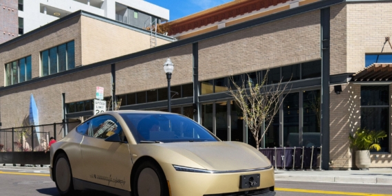 Tesla Mengakui Robotaksinya Terkadang Digerakkan oleh Manusia Jarak Jauh