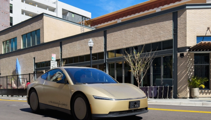 tesla-mengakui-robotaksinya-terkadang-digerakkan-oleh-manusia-jarak-jauh