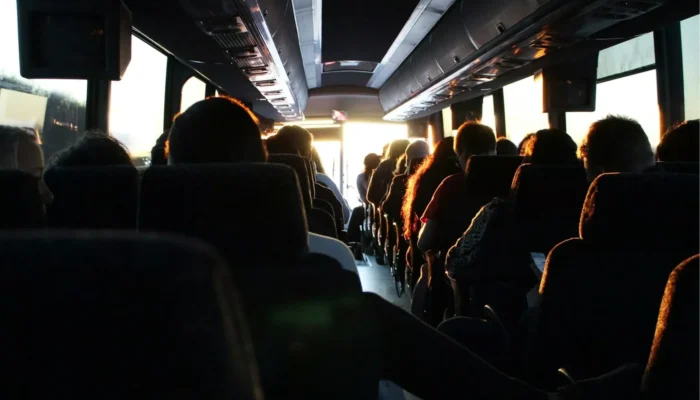 bus-sinar-mandiri-mulya-rembang-semarang-mengancam-nyawa,-armada-reyot-dan-sopir-ugal-ugalan