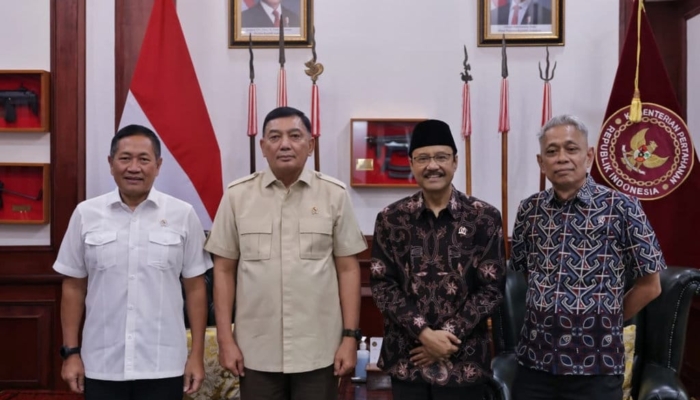 kemensos-kemenhan-teken-mou-pengalihan-pengelolaan-ratusan-tmp