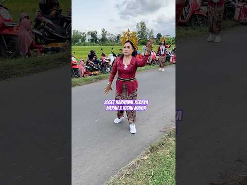Joget karnaval tante kebaya merah x kicau mania ds dukuh