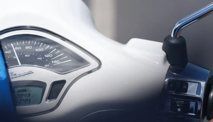 aturan-tidak-tertulis-punya-motor-di-sidoarjo,-hindari-warna-putih-kalau-tidak-mau-repot