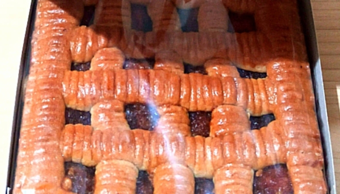 kue-bay-tat-khas-bengkulu,-kudapan-tradisional-yang-dulu-disajikan-untuk-raja-dan-bangsawan