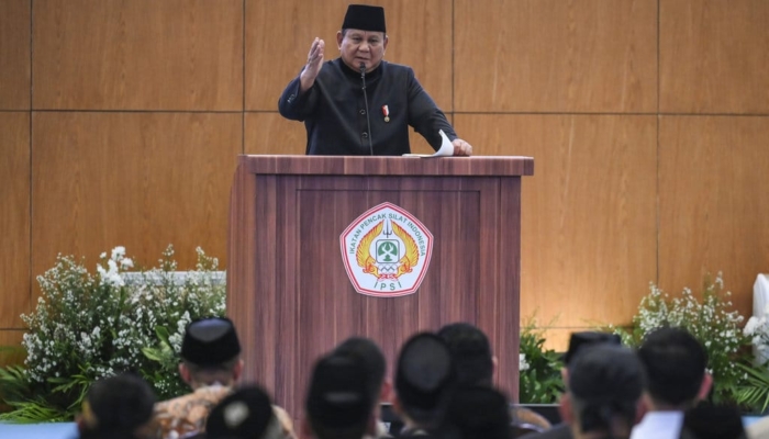 prabowo:-jangan-terkesima-asing,-kita-hormati-budaya-sendiri