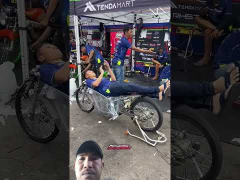 si ebon lagi nyantai gaes #automobile #drag #dragrace #teknotuner #dragbike #aeroxid #otomotif