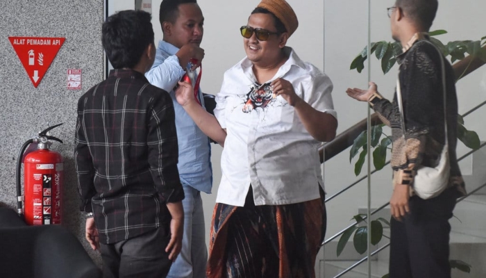 kpk-ungkap-alasan-periksa-pengusaha-rokok-di-kasus-bea-cukai