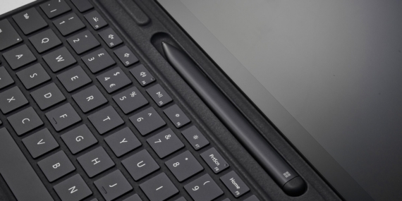 PC Microsoft Surface Mendapat Kenaikan Harga yang Besar, dan Model yang Lebih Murah Akan Hilang
