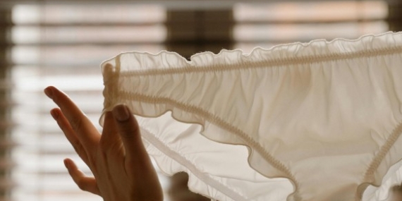 6 Bahan Celana Dalam yang Bagus untuk Kenyamanan Sehari-hari