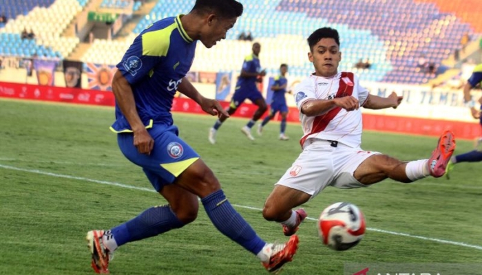 arema-fc-bungkam-persis-solo-2-0