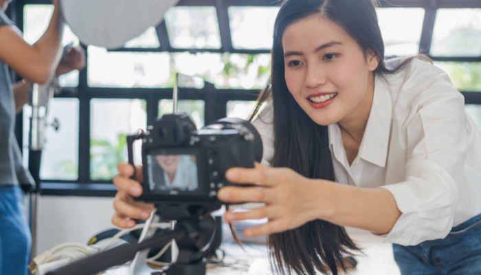 menurut-pakar-feb-ugm,-influencer-jadi-penentu-larisnya-produk-ramah-lingkungan