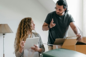 10-tips-packing-agar-muat-banyak-barang-dalam-koper