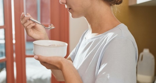 Mengapa Jendela Makan 9 Jam Lebih Ramah untuk Perempuan?