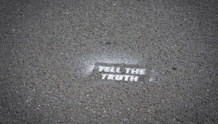 6-hal-yang-sebenarnya-tidak-perlu-kamu-ceritakan-ke-siapa-pun 