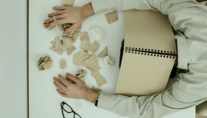 8-tanda-kamu-terlalu-keras-pada-diri-sendiri-dan-perlu-lebih-lembut