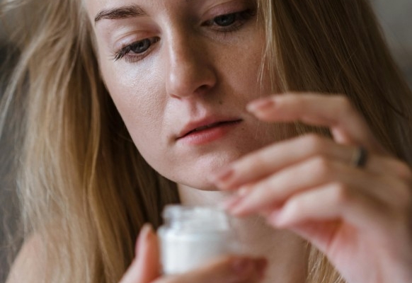 kandungan-skincare-yang-paling-dibutuhkan-kulit-kombinasi