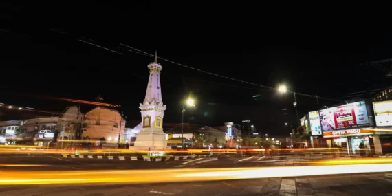 Jangan Terbuai Romantisme Jogja, Kota Ini Punya Seribu Jebakan buat Mahasiswanya