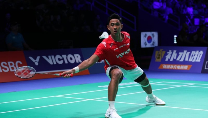 alwi-farhan-sukses-jalani-peran-baru,-indonesia-ungguli-aljazair-2-0