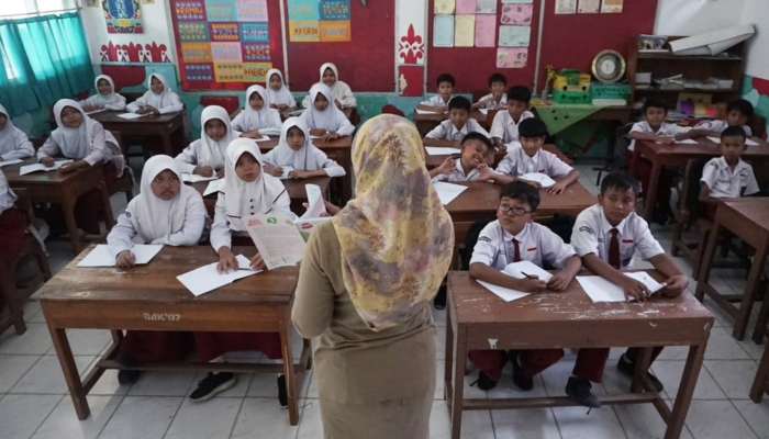 gaji-guru-honorer-jabar-nunggak,-menpanrb:-itu-wewenang-pemda