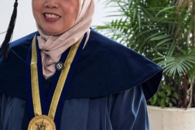 nenek-65-tahun-raih-doktor-di-itb,-endiah-tuntaskan-mimpi-yang-tertunda-30-tahun