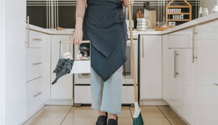 apa-itu-uu-pprt?-payung-hukum-yang-lindungi-profesi-prt