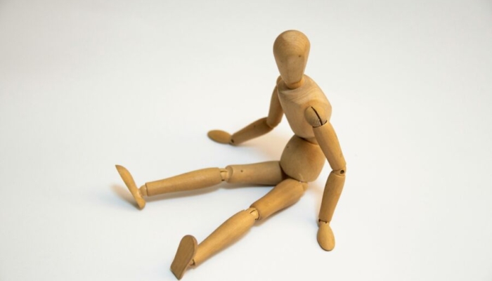 7-cara-menjaga-kesehatan-sendi-buat-yang-sering-duduk-lama