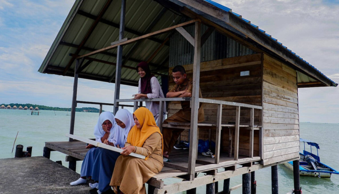 guru-indonesia-untuk-malaysia-pada-1969,-bantu-kebutuhan-tenaga-pendidik-di-negeri-jiran