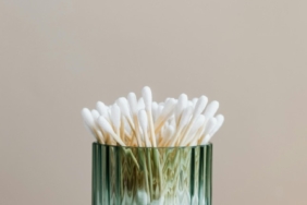 7-dampak-sering-menggunakan-cotton-bud-pada-telinga