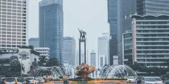 Hal-Hal Aneh Bagi Orang Lamongan Ketika Mengunjungi Jakarta