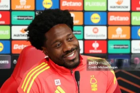 ola-aina-bidik-sejarah-baru-bersama-nottingham-forest