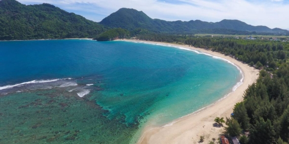 Pantai Lampuuk Aceh Besar, Pasir Putih dan Konservasi Penyu di Ujung Barat Indonesia