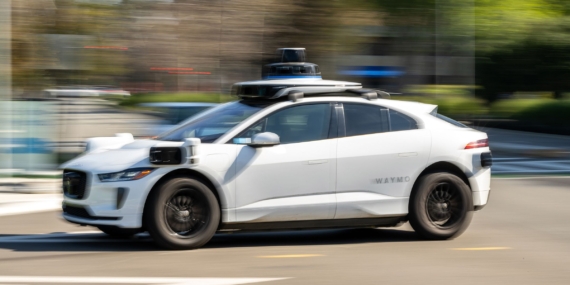 Waymo Mencoba Menindak Anak Solo di Mobil Tanpa Sopir