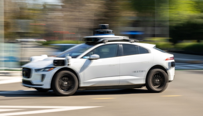 waymo-mencoba-menindak-anak-solo-di-mobil-tanpa-sopir