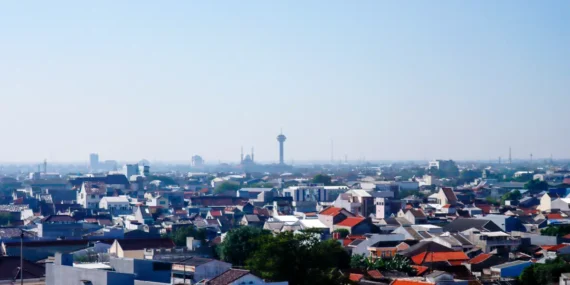 4 Kebiasaan yang Umum Dilakukan di Semarang, tapi Aneh saat Saya Lakukan di Jogja