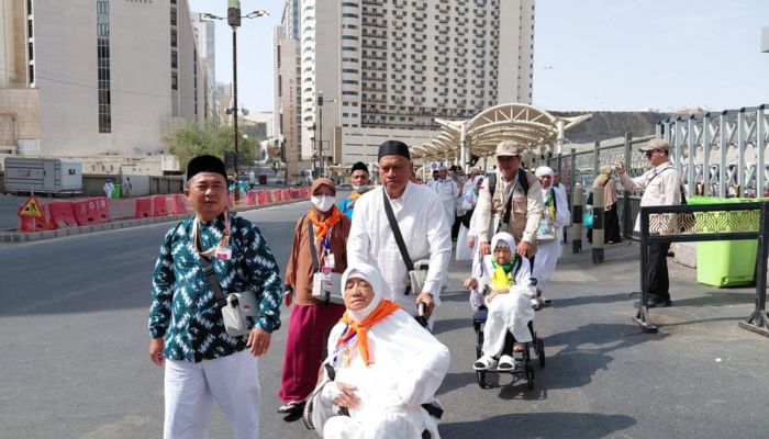tips-hadapi-cuaca-ekstrem-di-makkah-bagi-jemaah-haji-indonesia