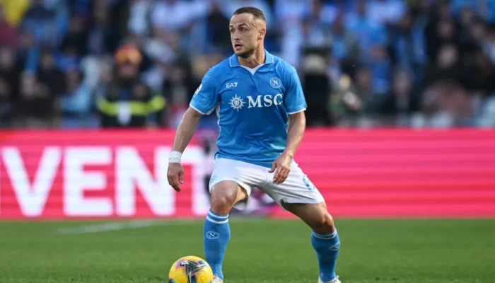 juventus-incar-lobotka,-napoli-siap-pertahankan-gelandang-andalannya