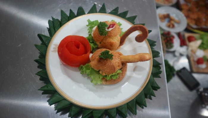 songgo-buwono,-makanan-tradisional-khas-dari-yogyakarta-yang-bernuansa-budaya-barat