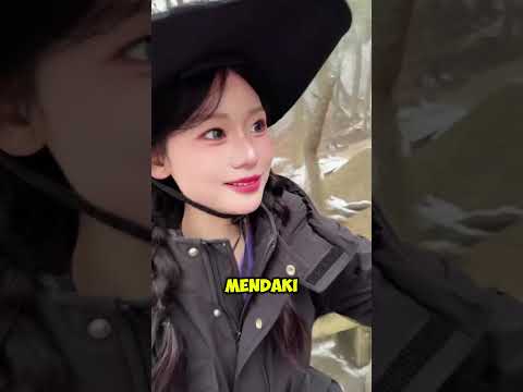 Dari cewek biasa jadi cewek pendaki gunung 😱