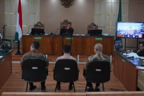 sekda-riau-ungkap-perintah-pecat-ajudan-pribadi-abdul-wahid