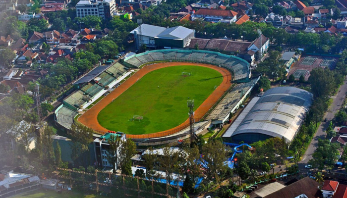 laga-persib-vs-persija-di-lapangan-ikada-jakarta-pada-1959,-maung-bandung-keluar-sebagai-pemenang