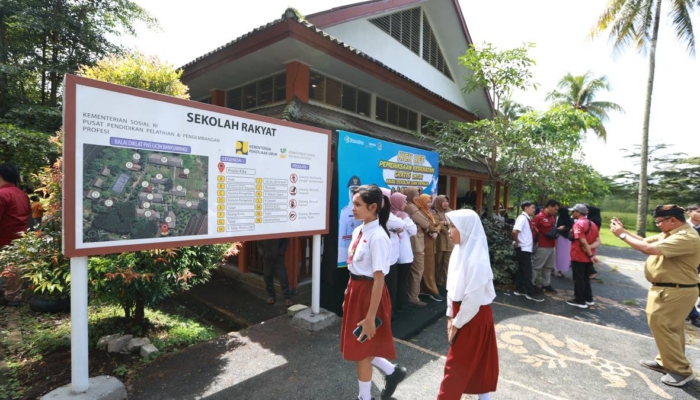mensos-saifullah-yusuf-bicara-soal-capaian-sekolah-rakyat,-apa-katanya?