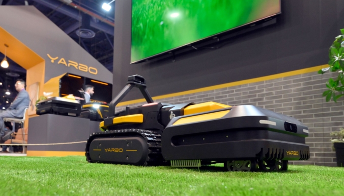 mesin-pemotong-rumput-robot-yang-dapat-diretas-membuka-mimpi-buruk-baru