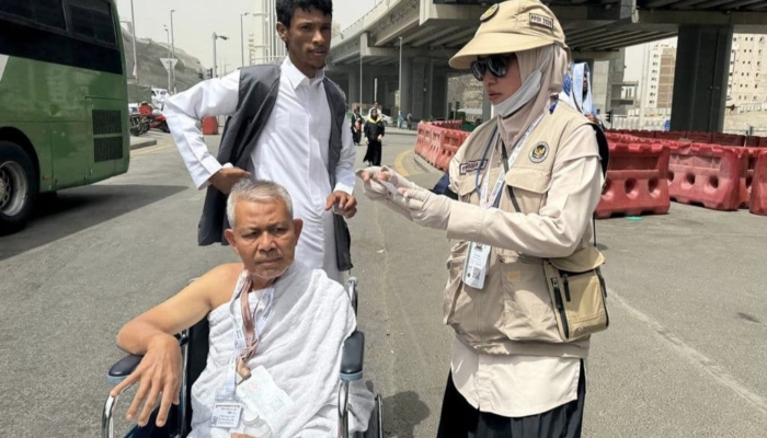 fransiska-mainake:-dari-perawat,-layani-tamu-allah-di-baitullah
