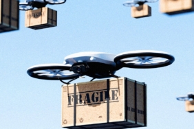 apakah-drone-pengiriman-kota-masuk-akal?-tidak-ada-yang-tahu,-tapi-mereka-terbang-di-atas-nyc