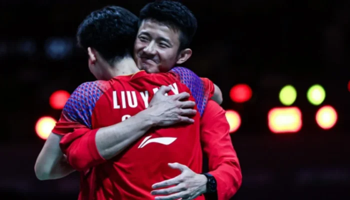 chen-long-dan-huang-dongping-masuk-nominasi-pelatih-terbaik-nasional-china
