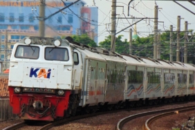 ada-yang-sampai-16-jam,-ini-5-kereta-api-dengan-jarak-tempuh-terjauh-di-indonesia